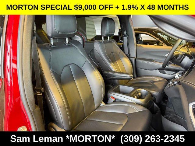 new 2026 Chrysler Pacifica car, priced at $38,972