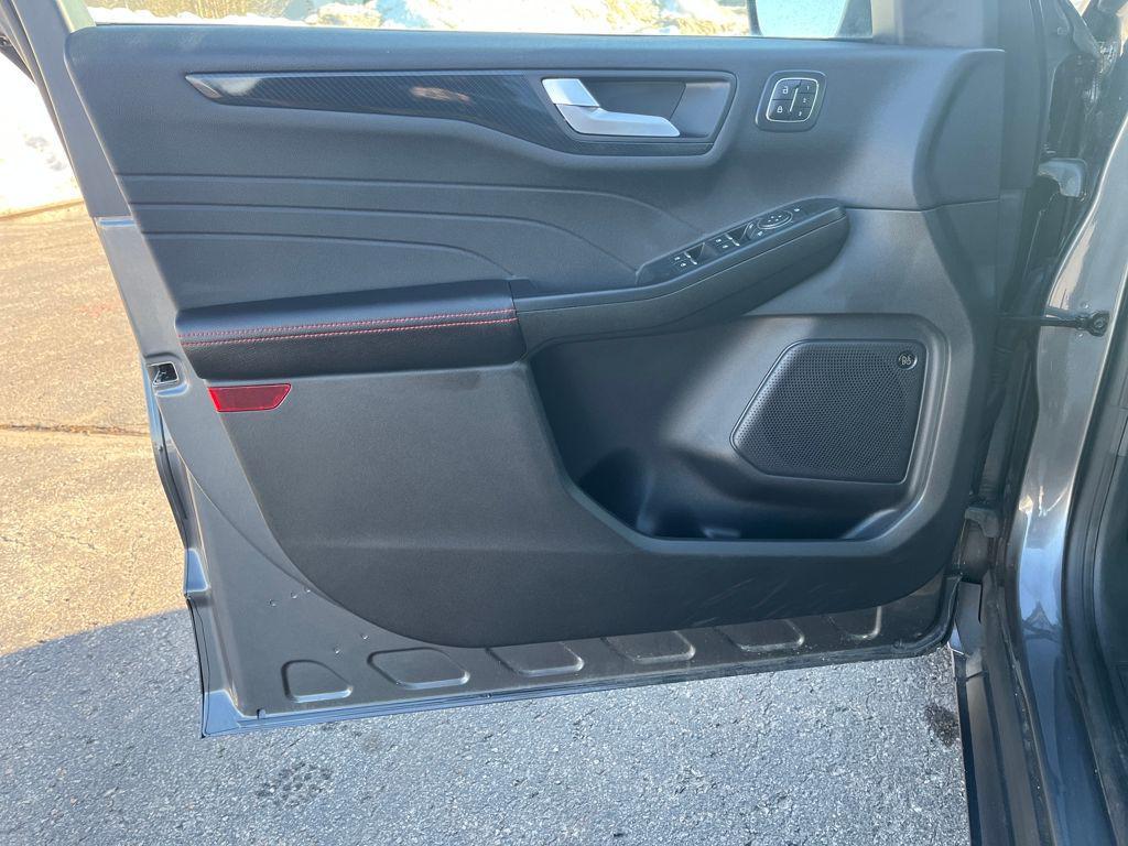 used 2023 Ford Escape car, priced at $26,750