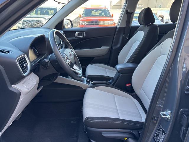 used 2025 Hyundai Venue car, priced at $21,998