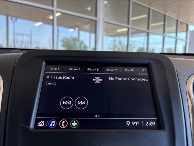 used 2022 Chevrolet Equinox car, priced at $19,698