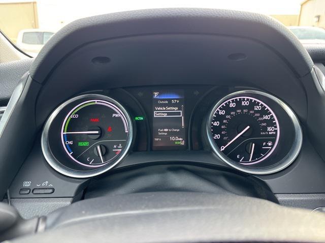 used 2018 Toyota Camry Hybrid car, priced at $17,998