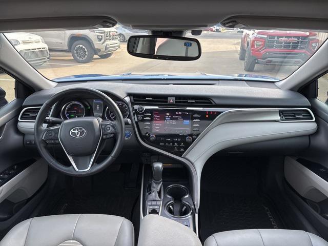 used 2018 Toyota Camry Hybrid car, priced at $17,998