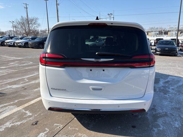 used 2024 Chrysler Pacifica car, priced at $27,593