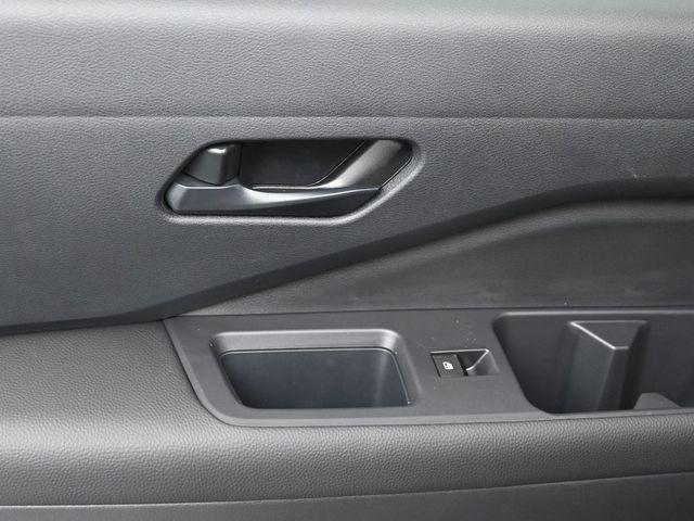 new 2026 Nissan Pathfinder car, priced at $41,460