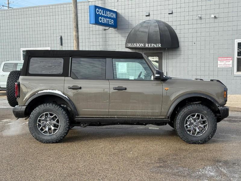 new 2025 Ford Bronco car, priced at $57,723