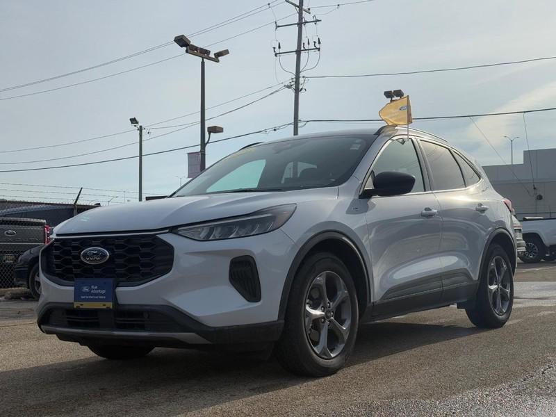 used 2025 Ford Escape car, priced at $29,995
