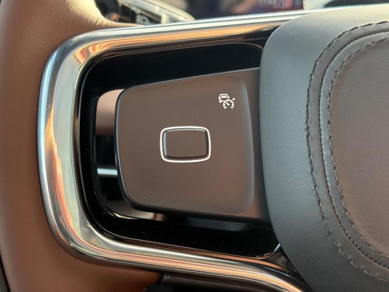 new 2025 Lincoln Navigator car, priced at $98,822