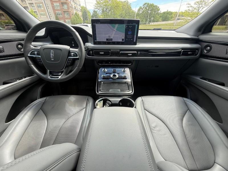 used 2022 Lincoln Nautilus car, priced at $36,995
