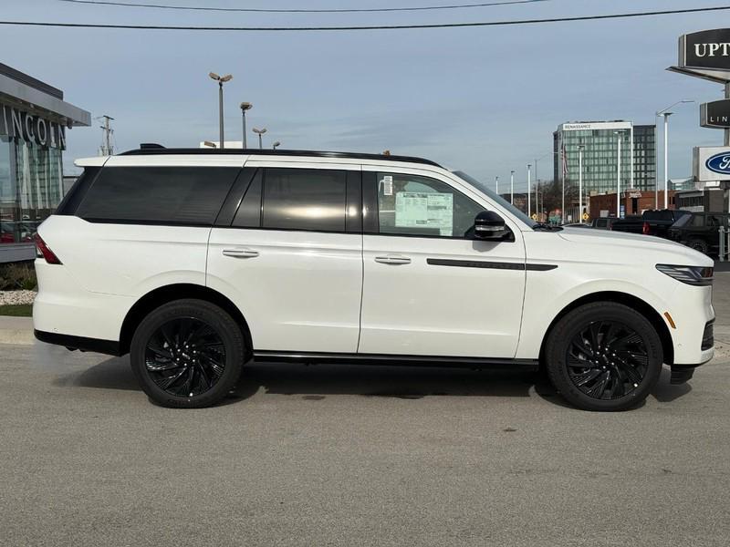 new 2025 Lincoln Navigator car, priced at $103,570
