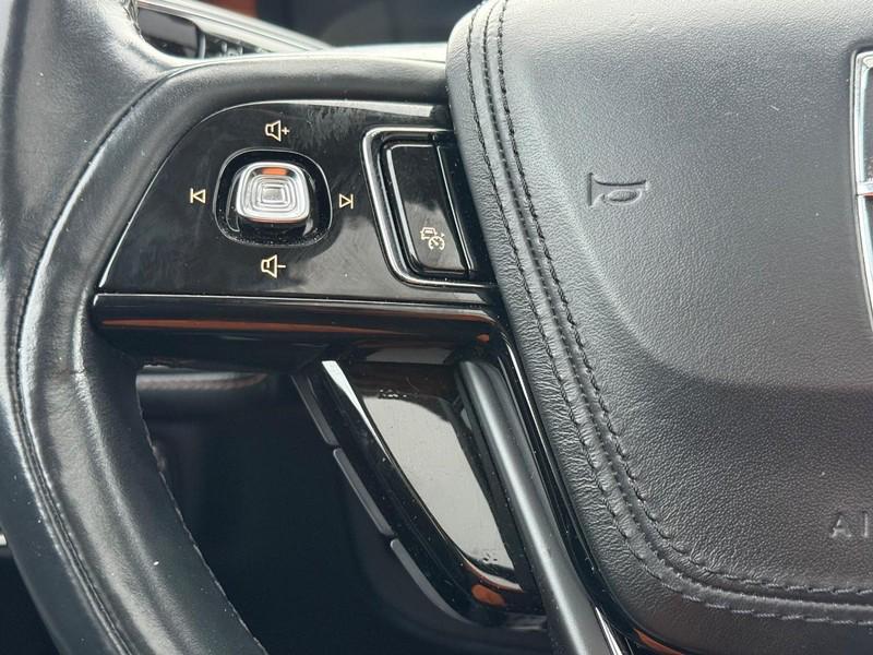 used 2020 Lincoln Aviator car, priced at $25,995