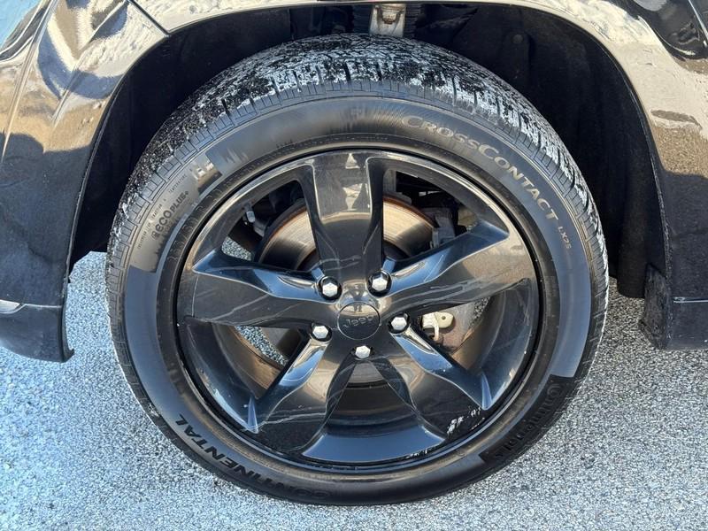 used 2016 Jeep Grand Cherokee car, priced at $13,995