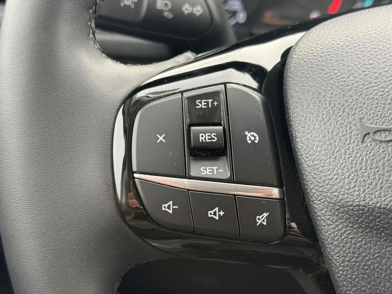 used 2022 Ford Escape car, priced at $20,995