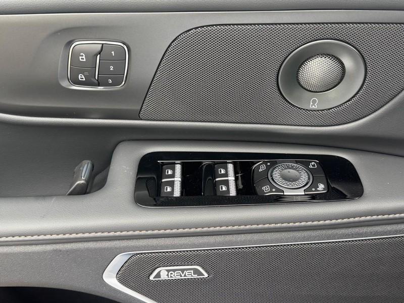 new 2026 Lincoln Nautilus car, priced at $70,421