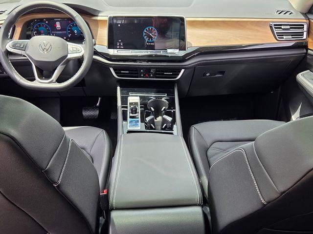 new 2026 Volkswagen Atlas car, priced at $43,872