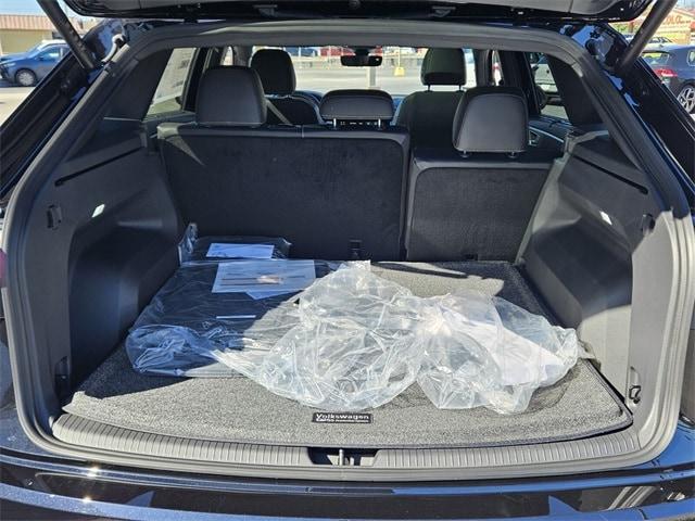 new 2026 Volkswagen Atlas Cross Sport car, priced at $43,746