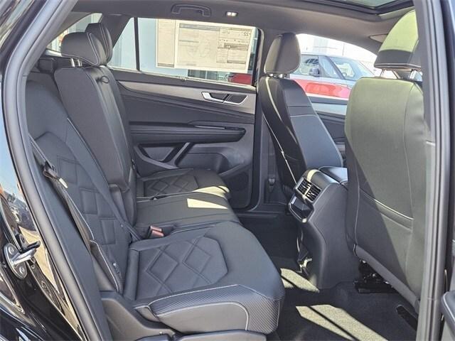 new 2026 Volkswagen Atlas Cross Sport car, priced at $43,746