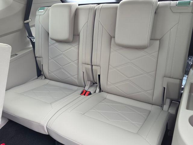 new 2026 Volkswagen Atlas car, priced at $37,384
