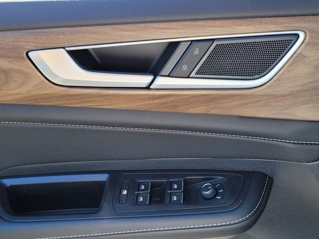 new 2026 Volkswagen Atlas car, priced at $43,053
