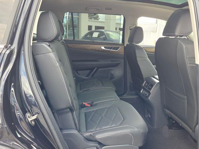 new 2026 Volkswagen Atlas car, priced at $42,953