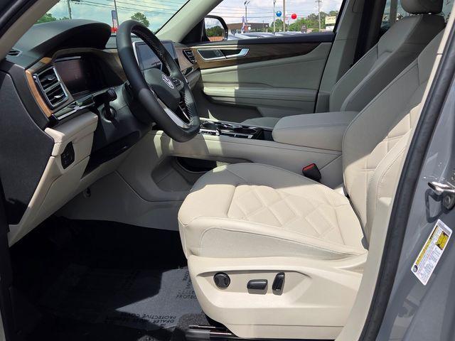 new 2026 Volkswagen Atlas car, priced at $43,909