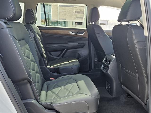 new 2026 Volkswagen Atlas car, priced at $44,039
