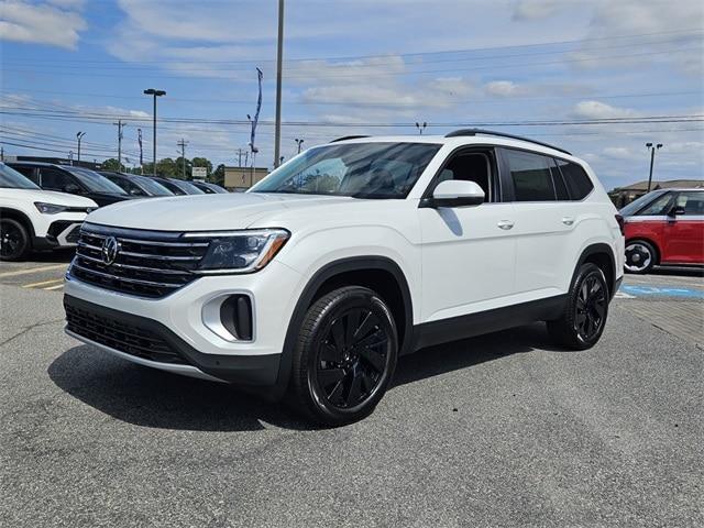 new 2026 Volkswagen Atlas car, priced at $44,039