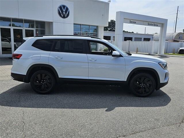 new 2026 Volkswagen Atlas car, priced at $44,039