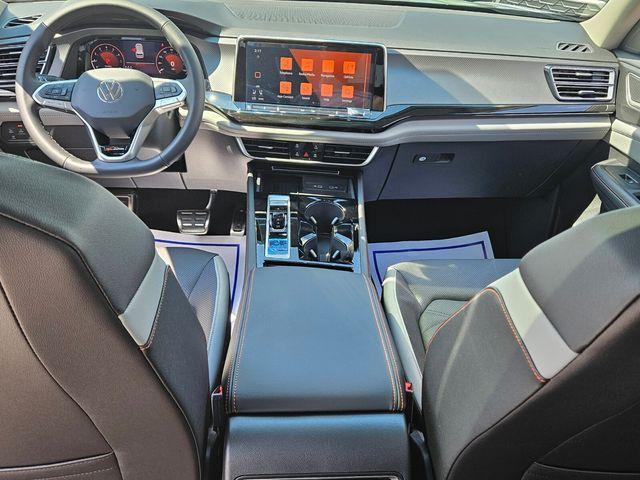 new 2026 Volkswagen Atlas car, priced at $45,285