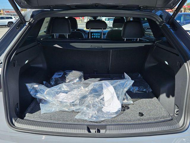 new 2026 Volkswagen Atlas Cross Sport car, priced at $51,262