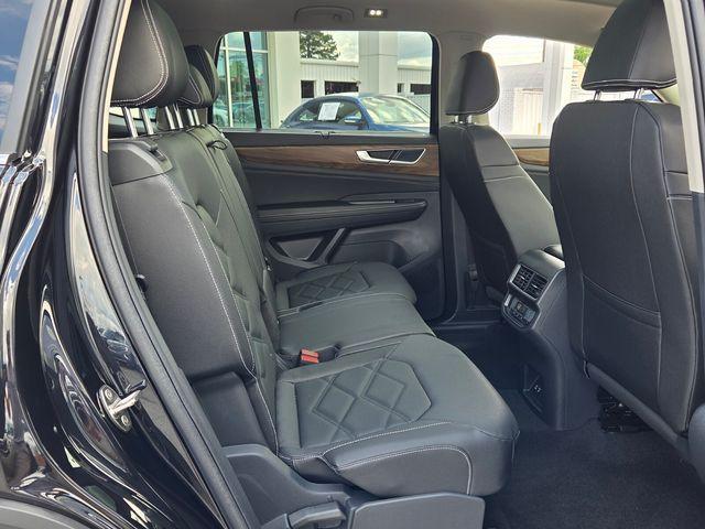 new 2026 Volkswagen Atlas car, priced at $42,722