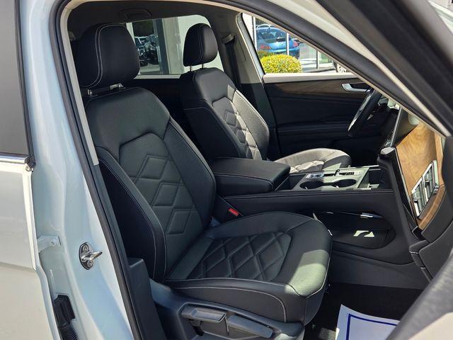 new 2026 Volkswagen Atlas car, priced at $37,154