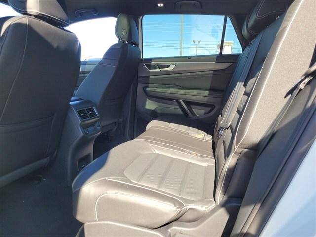 new 2026 Volkswagen Atlas Cross Sport car, priced at $48,941