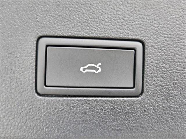 new 2026 Volkswagen Atlas car, priced at $52,998