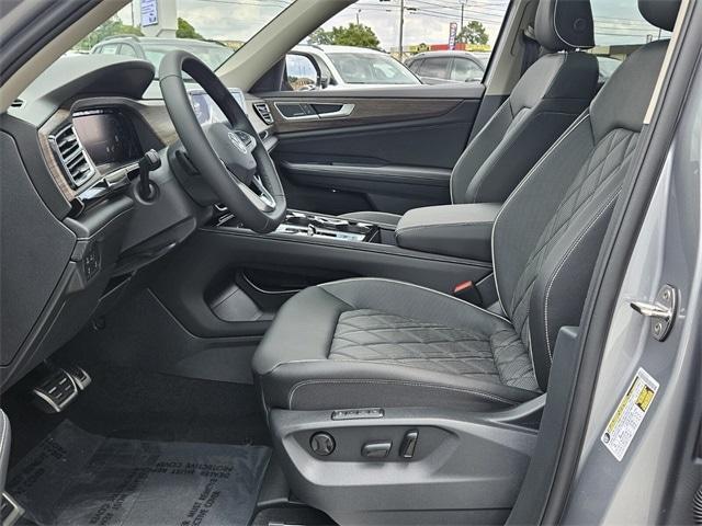 new 2026 Volkswagen Atlas car, priced at $52,998