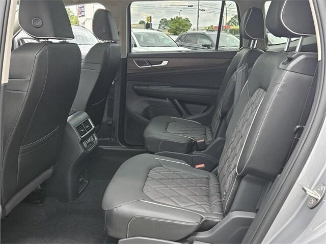 new 2026 Volkswagen Atlas car, priced at $52,998