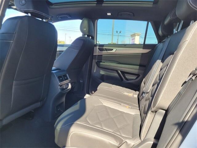 new 2026 Volkswagen Atlas Cross Sport car, priced at $44,106