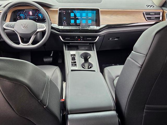 new 2026 Volkswagen Atlas car, priced at $37,384