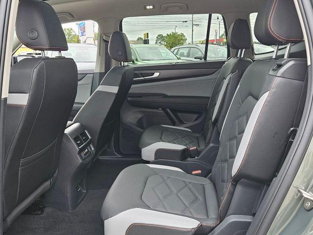 new 2026 Volkswagen Atlas car, priced at $45,525
