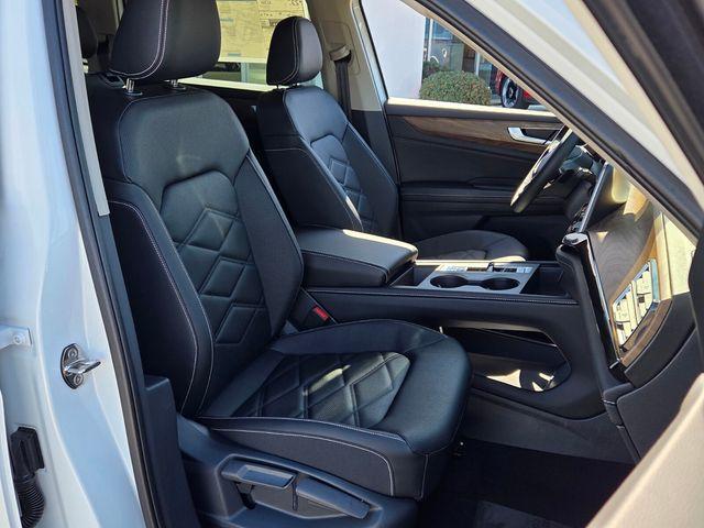 new 2026 Volkswagen Atlas car, priced at $37,384