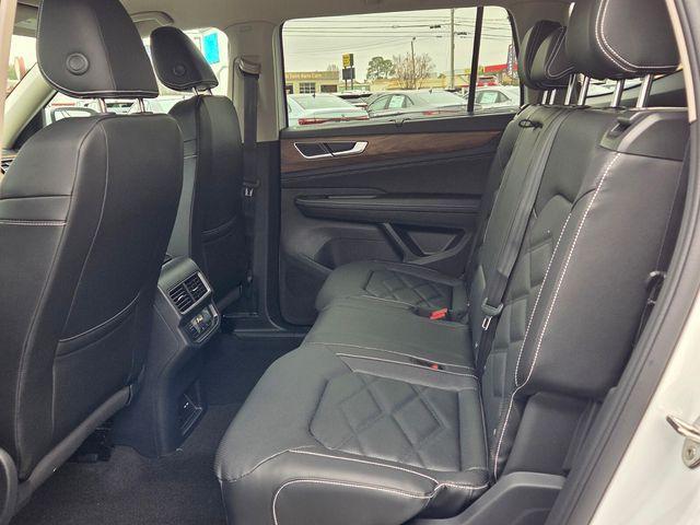 new 2026 Volkswagen Atlas car, priced at $43,554