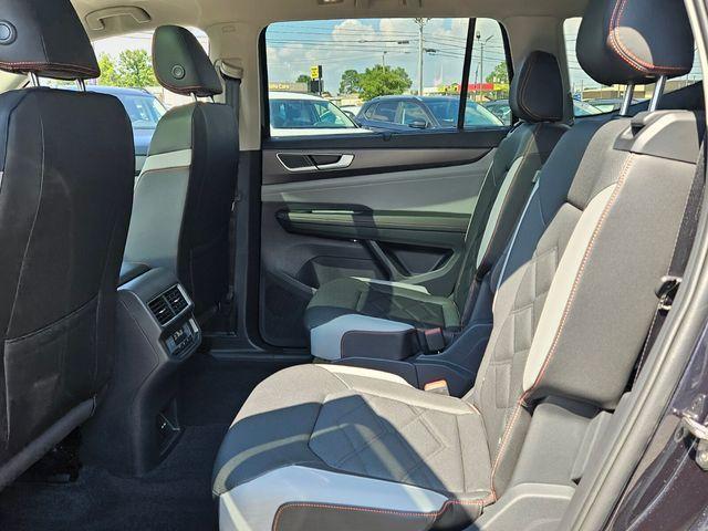 new 2026 Volkswagen Atlas car, priced at $45,349