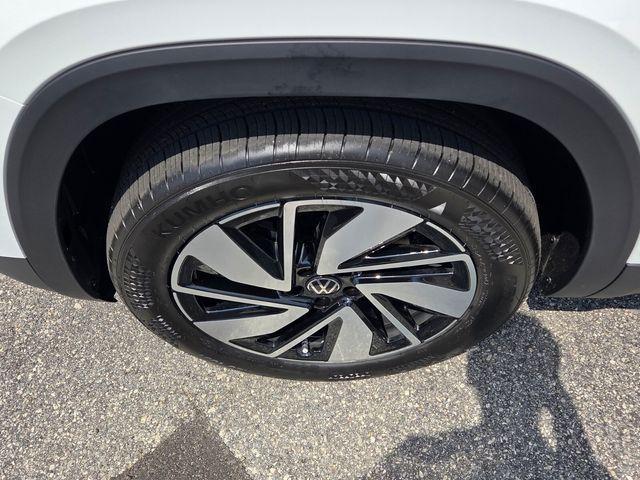 new 2026 Volkswagen Atlas car, priced at $42,582