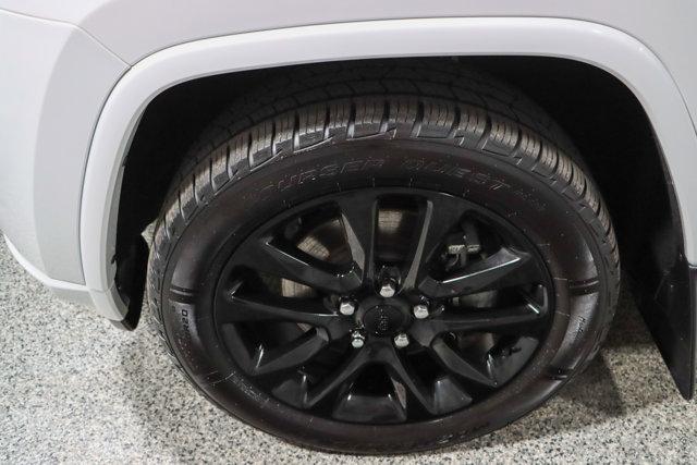 used 2022 Jeep Grand Cherokee car, priced at $24,995