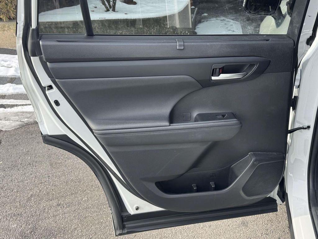used 2023 Toyota Highlander car, priced at $35,588