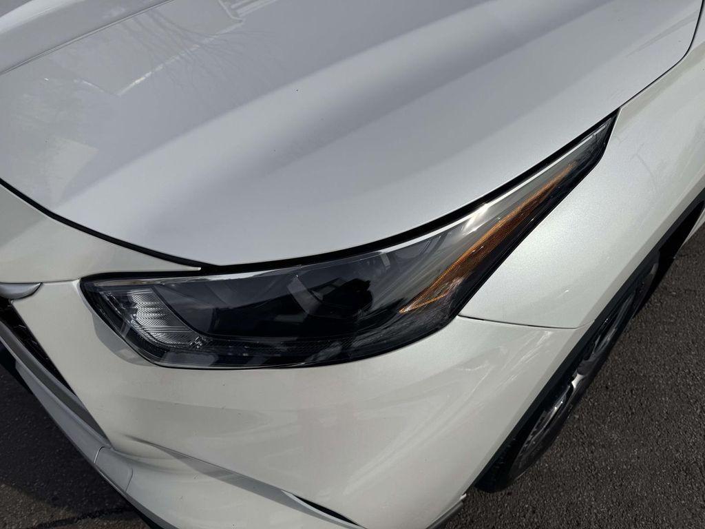 used 2023 Toyota Highlander car, priced at $35,588
