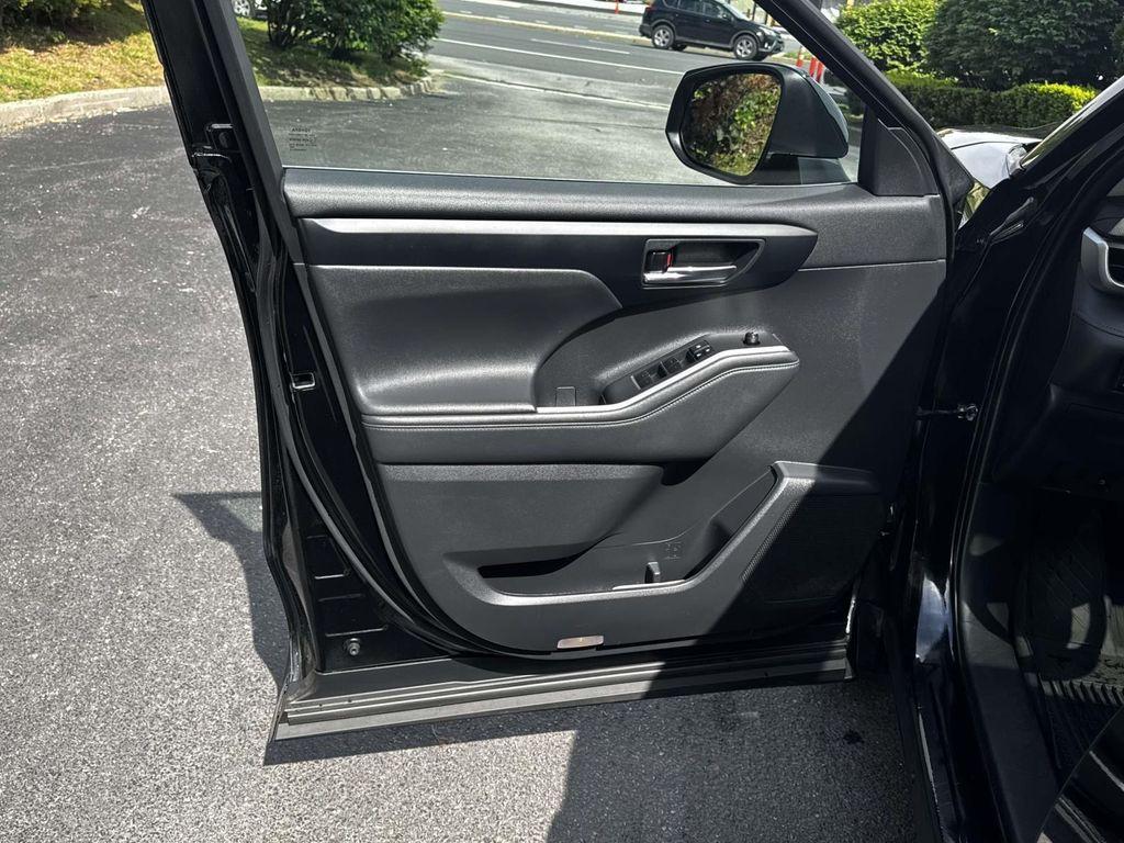 used 2022 Toyota Highlander car, priced at $36,963