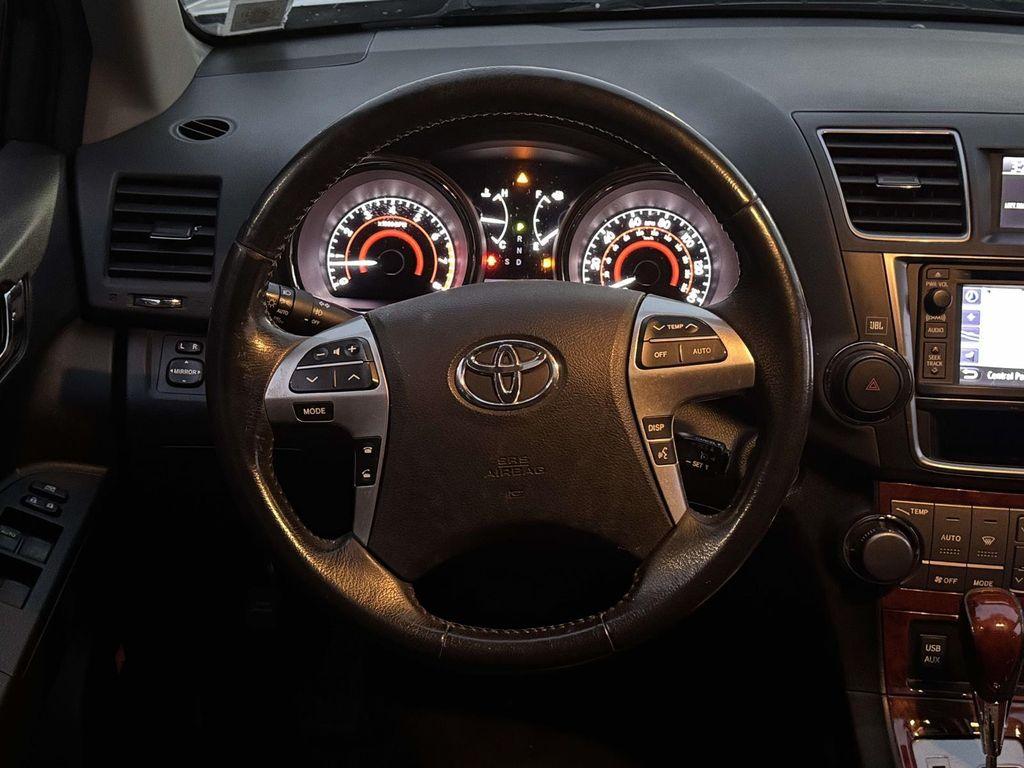 used 2013 Toyota Highlander car, priced at $15,588