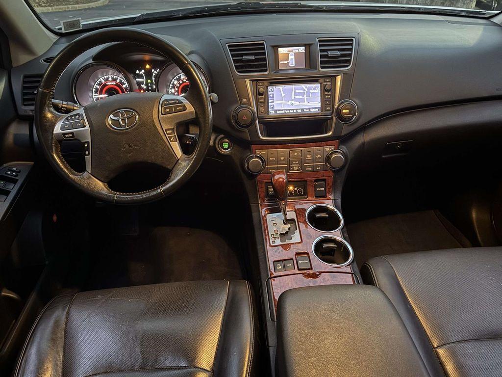 used 2013 Toyota Highlander car, priced at $15,588