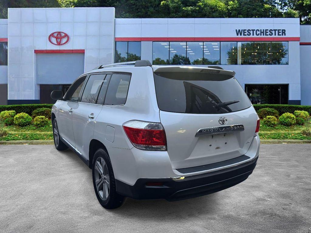 used 2013 Toyota Highlander car, priced at $15,588