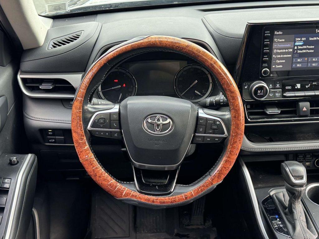 used 2020 Toyota Highlander car, priced at $26,988
